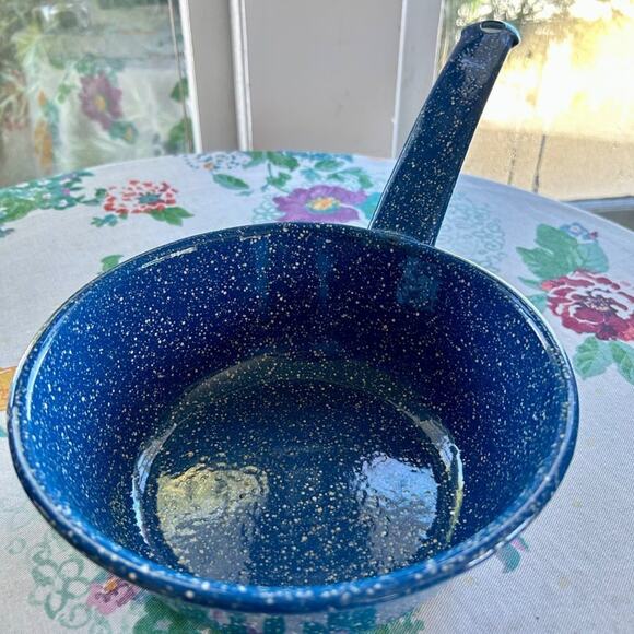 Vintage Blue Splatterware Enamel Ladle – Speckled Sauce Pan with Handle - Picture 2 of 12